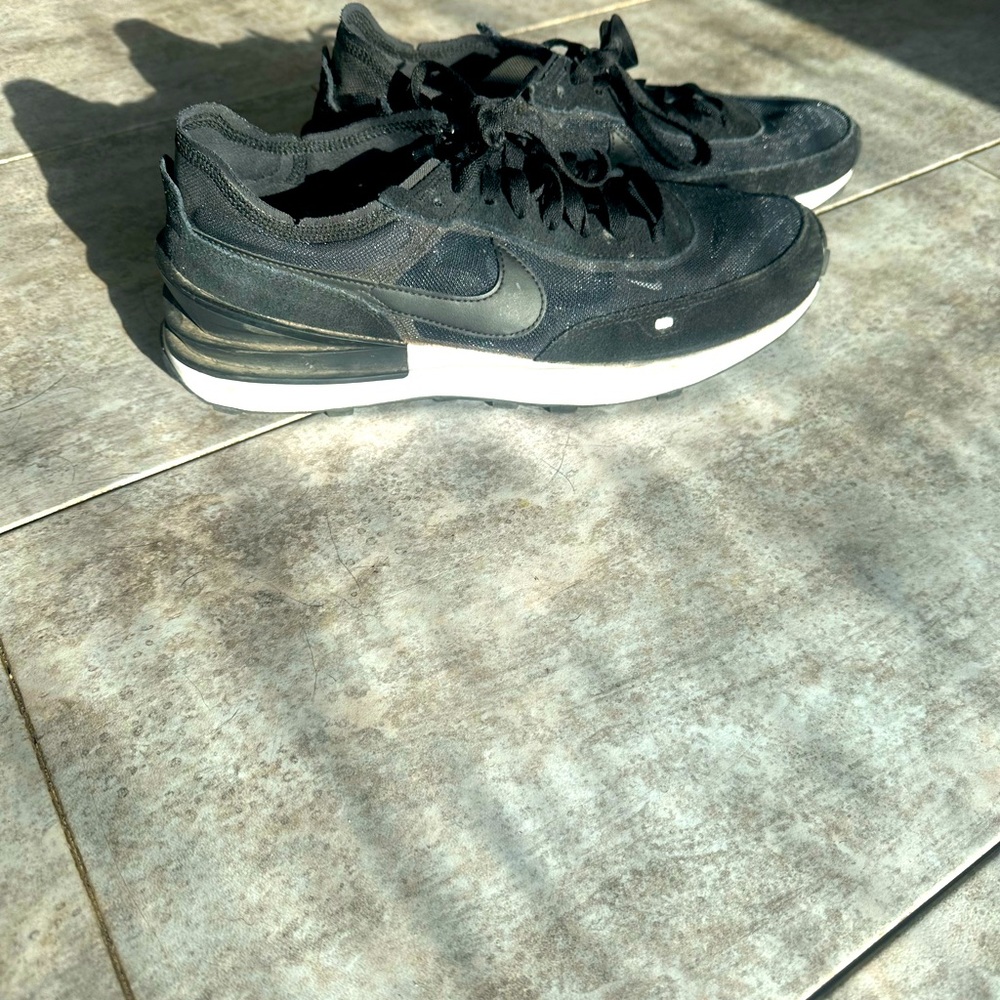 Size 11.5 Men’s Nike One Waffle